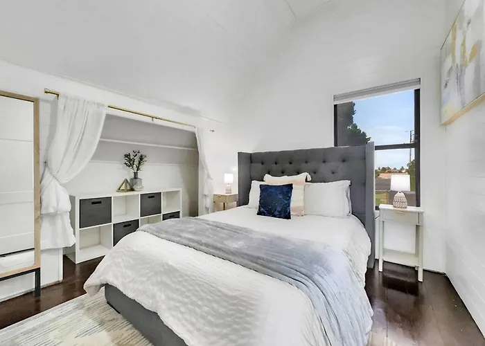 The Grand Ashbrook Manor Pool-sauna-cold Plunge Holiday home Mesa